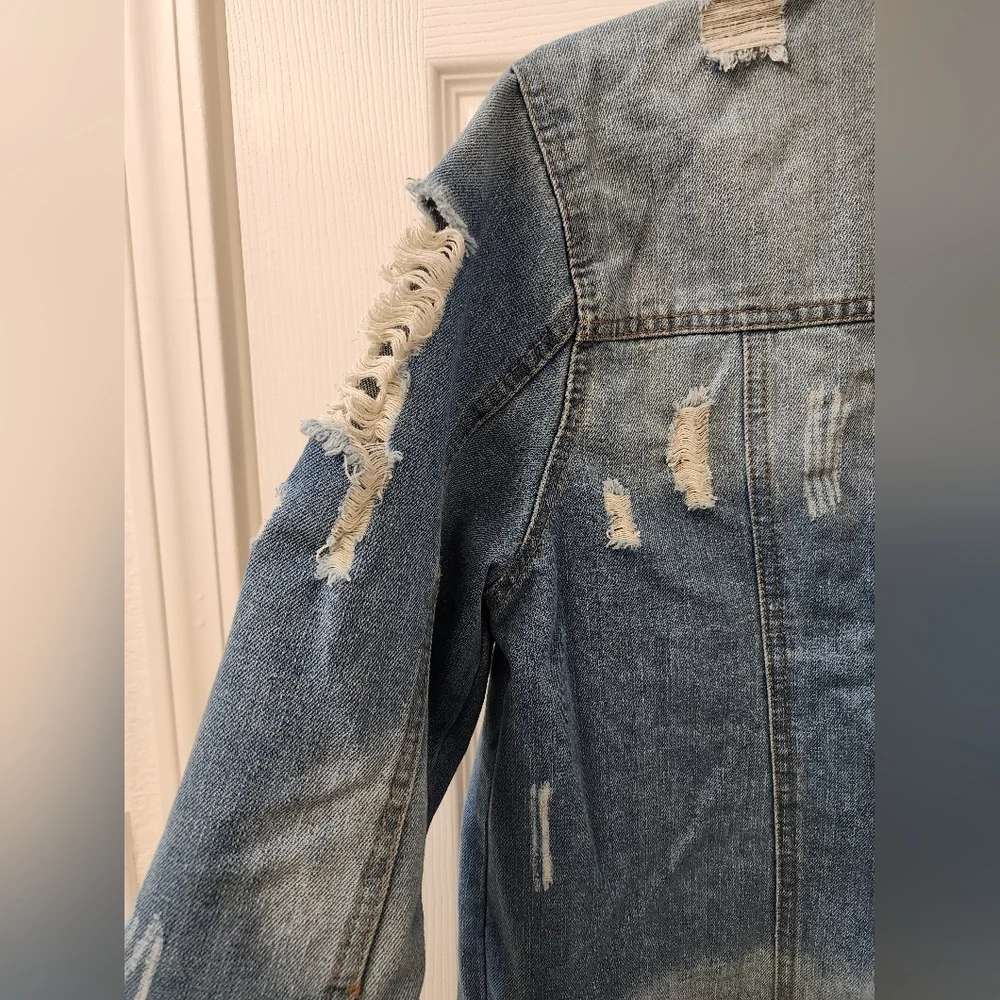 Ci Sono Distressed Light Wash Denim Trucker Jacket - Small - Edgy Streetwear - Picture 11 of 15